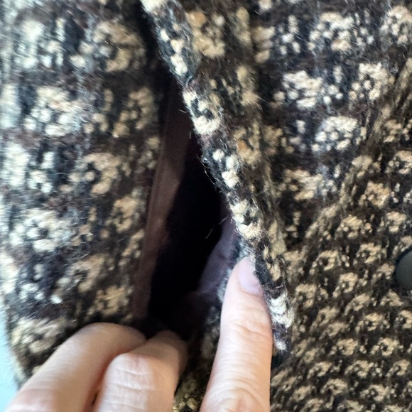 Vintage 1960s Shari Love Union Made Wool Coat with Leather Collar - Picture 4 of 11